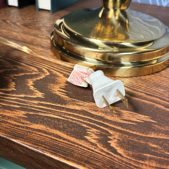 Vintage Brass Shell Desk Lamp Adjustable Reading Light with Scalloped Shade - Picture 16 of 16